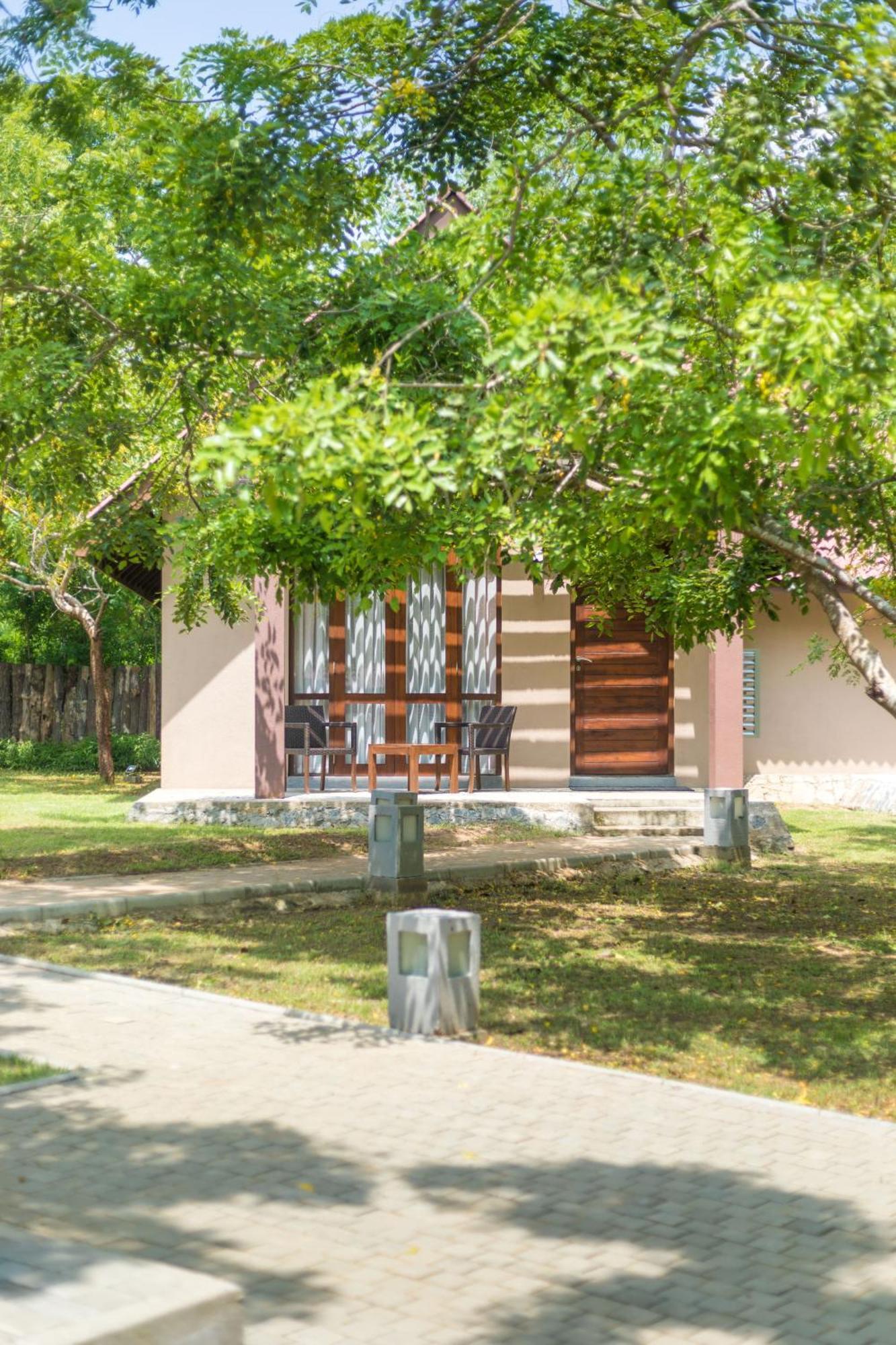 Yala Chalets By Lalan Leisure Kirinda  Luaran gambar